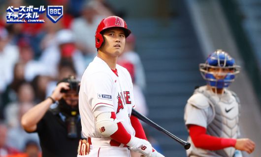 シカゴ・カブス戦に「2番・指名打者（DH）」として出場し、打席に立つ大谷翔平選手