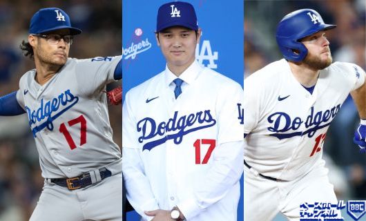 （左から）ドジャースのジョー・ケリー、大谷翔平、マックス・マンシー