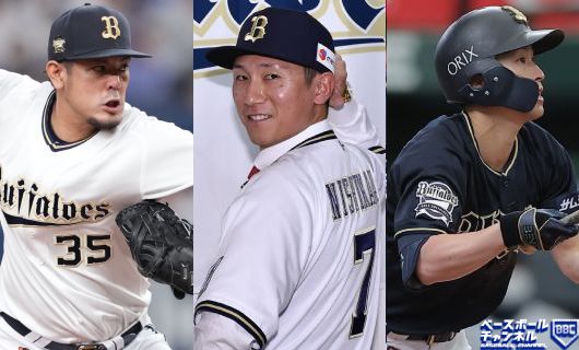 （左から）オリックス・比嘉幹貴、西川龍馬、福田周平