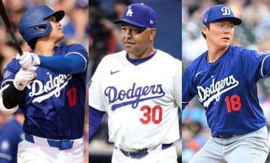 （左から）ドジャース・大谷翔平、デーブ・ロバーツ監督、山本由伸