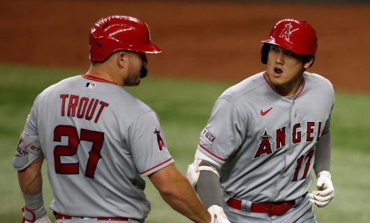 ロサンゼルス・エンゼルスの大谷翔平選手とマイク・トラウト外野手