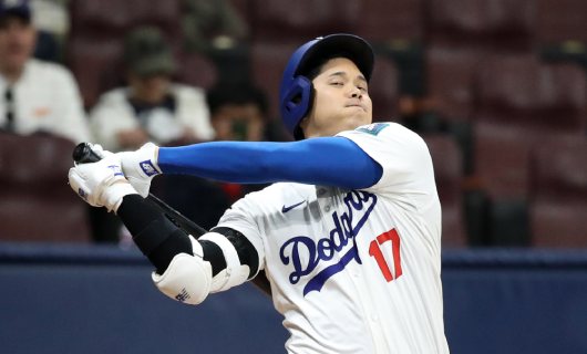 韓国のキウムヒーローズとのエキシビジョンマッチに「2番・指名打者（DH）」で出場したロサンゼルス・ドジャースの大谷翔平選手