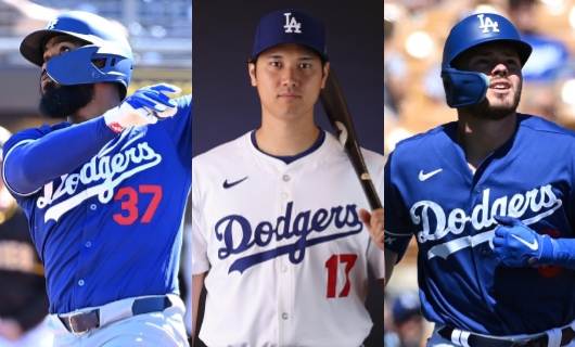 （左から）ヘルナンデス、大谷翔平、ラックス